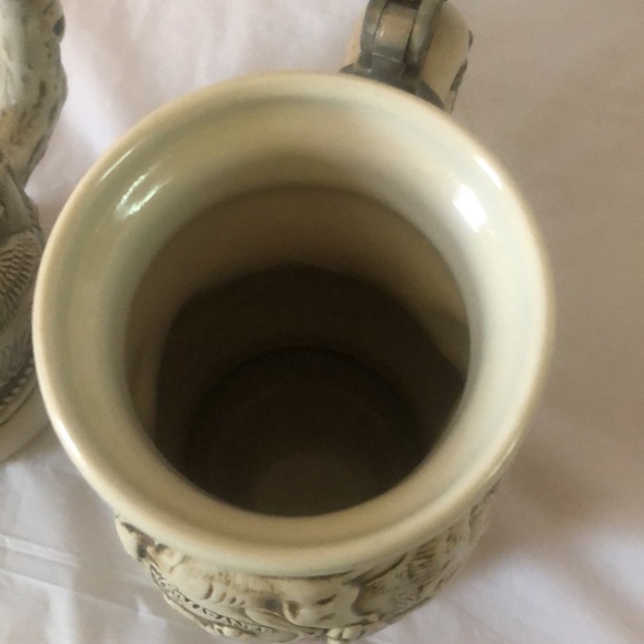 Ducks  & hunting dogs Avon beer steins in very good condition- patina on pewter - Picture 13 of 13